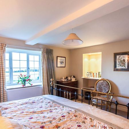 ヨーク High Park Farm Bed & Breakfast エクステリア 写真
